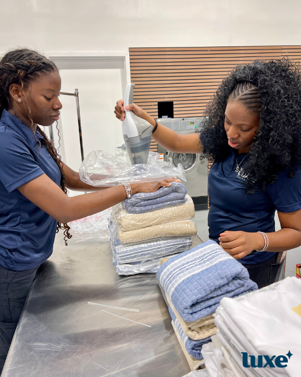 Wash Dry Fold (Drop Off) Service near Cinco Ranch South, Cinco Ranch, TX